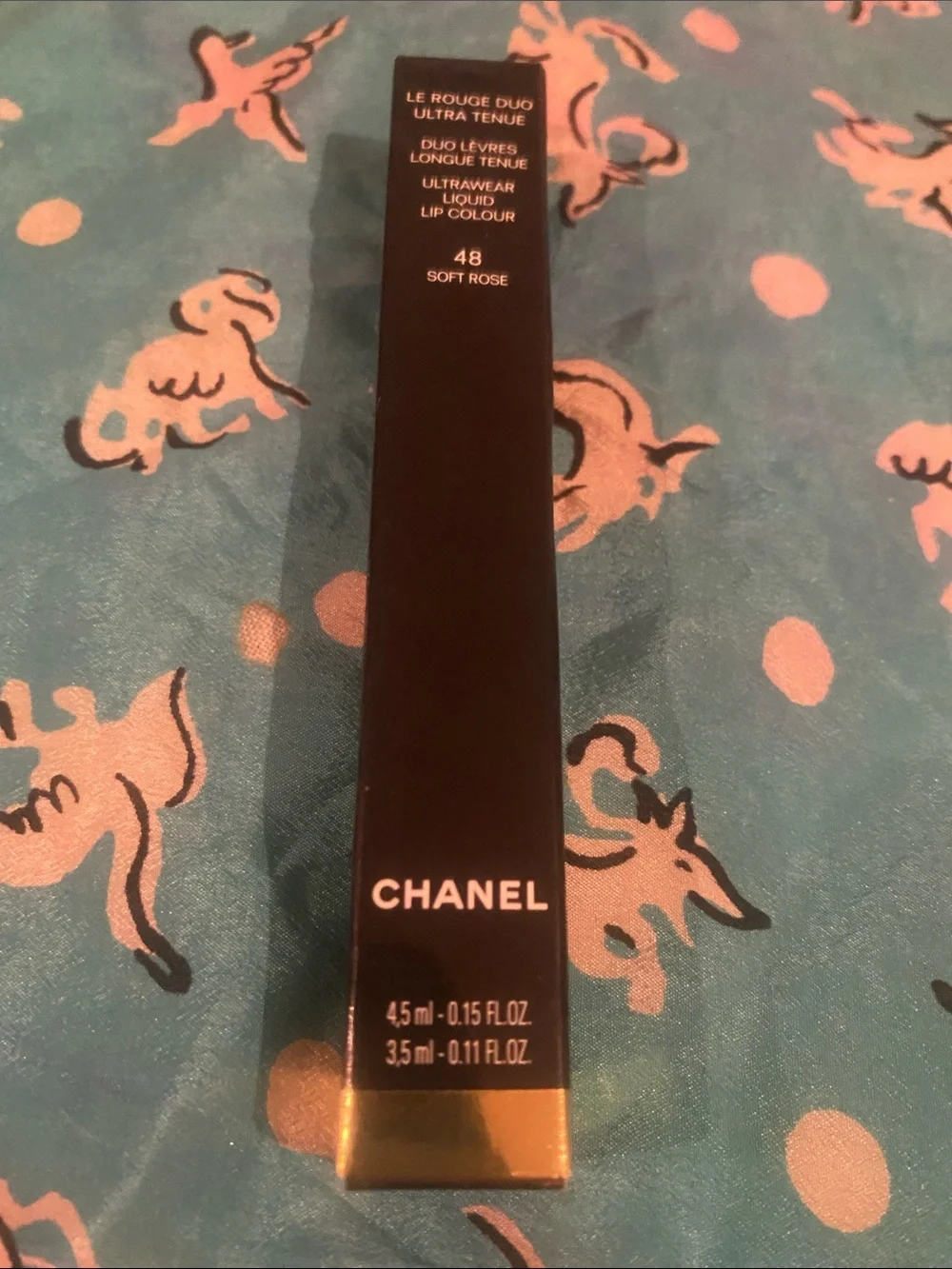 CHANEL Le Rouge Duo Ultra Tenue 48 Soft Rose - Black & Gold Packaging